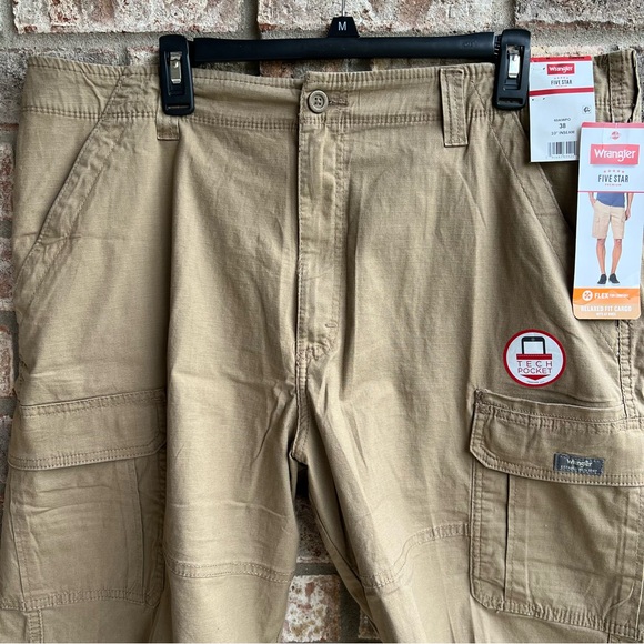 ππ£ Wrangler cargo shorts - Picture 2 of 10